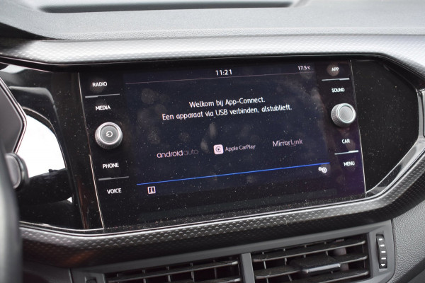 Volkswagen T-Cross 1.0 TSI Life | CAMERA | TREKHAAK | APPLE CARPLAY | ANDROID AUTO | BLINDSPOT | NAP