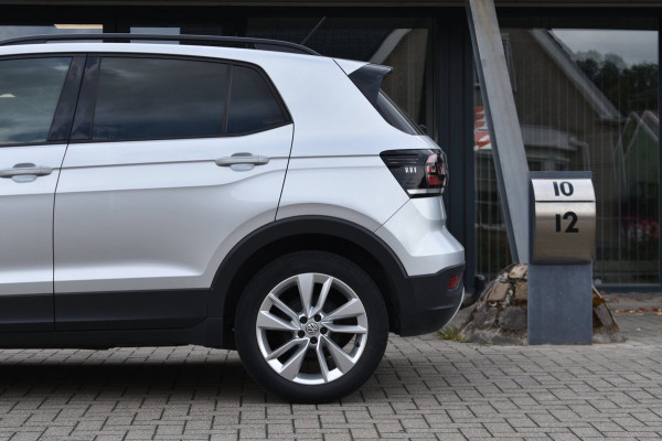 Volkswagen T-Cross 1.0 TSI Life | CAMERA | TREKHAAK | APPLE CARPLAY | ANDROID AUTO | BLINDSPOT | NAP