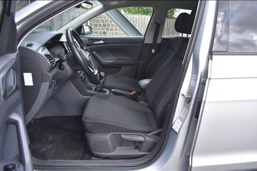 Volkswagen T-Cross 1.0 TSI Life | CAMERA | TREKHAAK | APPLE CARPLAY | ANDROID AUTO | BLINDSPOT | NAP
