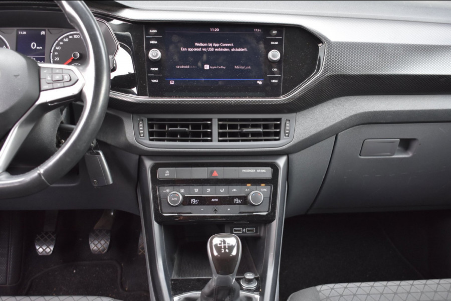 Volkswagen T-Cross 1.0 TSI Life | CAMERA | TREKHAAK | APPLE CARPLAY | ANDROID AUTO | BLINDSPOT | NAP