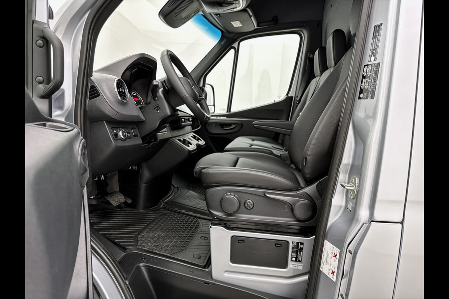 Mercedes-Benz Sprinter 319 CDI L4H2 Pro 4x4 Nieuwstaat Distronic Elektrische-Schuifdeur Parkeerpakket Stoel & Stuurverwarming