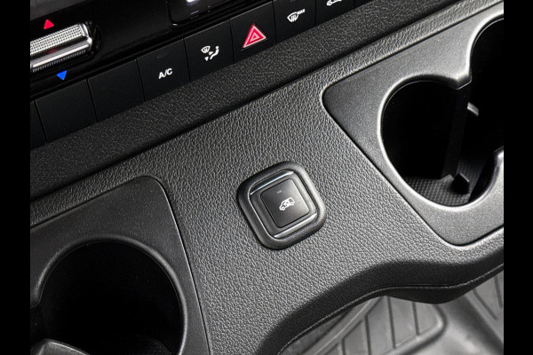 Mercedes-Benz Sprinter 319 CDI L4H2 Pro 4x4 Nieuwstaat Distronic Elektrische-Schuifdeur Parkeerpakket Stoel & Stuurverwarming