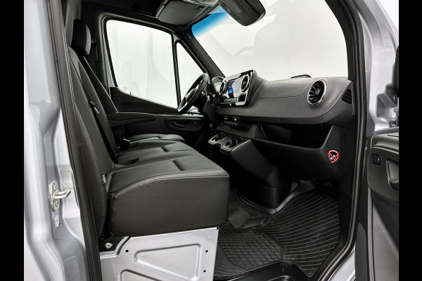 Mercedes-Benz Sprinter 319 CDI L4H2 Pro 4x4 Nieuwstaat Distronic Elektrische-Schuifdeur Parkeerpakket Stoel & Stuurverwarming