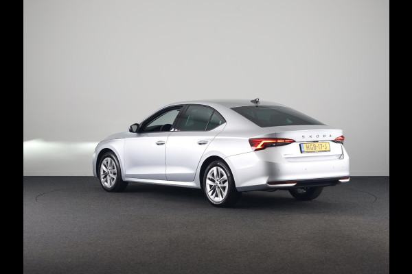 Škoda Octavia 1.5 TSI MHEV Business Edition Plus 115 pk Automaat | Verlengde garantie | Navigatie | Parkeersensoren | Achteruitrijcamera | Keyless | Adaptieve cruise control |
