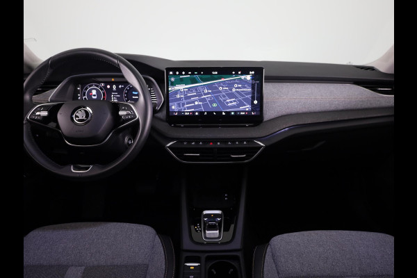 Škoda Octavia 1.5 TSI MHEV Business Edition Plus 115 pk Automaat | Verlengde garantie | Navigatie | Parkeersensoren | Achteruitrijcamera | Keyless | Adaptieve cruise control |