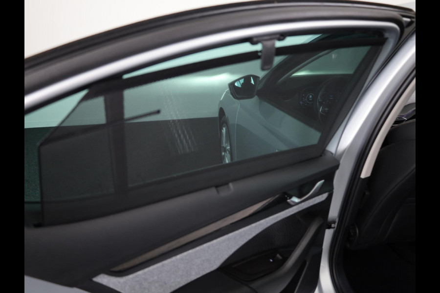 Škoda Octavia 1.5 TSI MHEV Business Edition Plus 115 pk Automaat | Verlengde garantie | Navigatie | Parkeersensoren | Achteruitrijcamera | Keyless | Adaptieve cruise control |