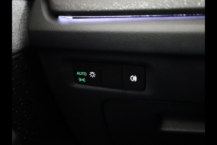 Škoda Octavia 1.5 TSI MHEV Business Edition Plus 115 pk Automaat | Verlengde garantie | Navigatie | Parkeersensoren | Achteruitrijcamera | Keyless | Adaptieve cruise control |