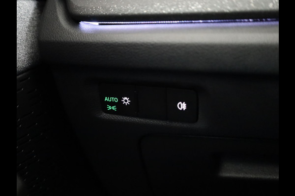 Škoda Octavia 1.5 TSI MHEV Business Edition Plus 115 pk Automaat | Verlengde garantie | Navigatie | Parkeersensoren | Achteruitrijcamera | Keyless | Adaptieve cruise control |