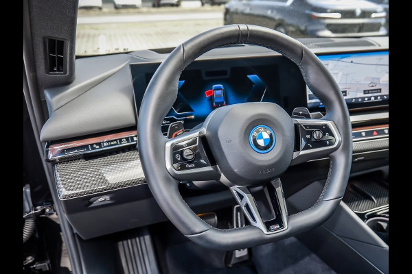 BMW 5 Serie 550e xDrive M-SPORT ** LED, LEDER, PANO, TREKH, 20-inch LMV, M-REMMEN, MEM ** Ex BMW-AG ** ** INFORMEER OOK NAAR ONZE AANTREKKELIJKE FINANCIAL-LEASE TARIEVEN **