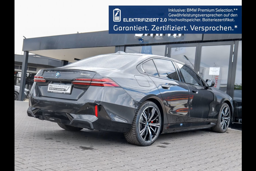 BMW 5 Serie 550e xDrive M-SPORT ** LED, LEDER, PANO, TREKH, 20-inch LMV, M-REMMEN, MEM ** Ex BMW-AG ** ** INFORMEER OOK NAAR ONZE AANTREKKELIJKE FINANCIAL-LEASE TARIEVEN **