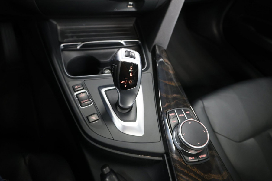 BMW 3 Serie Touring 330i M Sport Edition Luxury/LED/PANO/HUD/LEER+S.VERWARMING/LMV/CRUISE/ECC/12 MND GARANTIE!