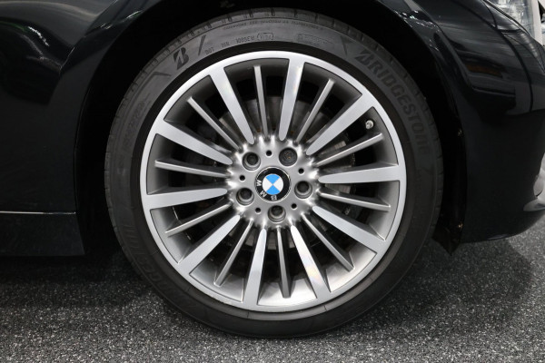 BMW 3 Serie Touring 330i M Sport Edition Luxury/LED/PANO/HUD/LEER+S.VERWARMING/LMV/CRUISE/ECC/12 MND GARANTIE!