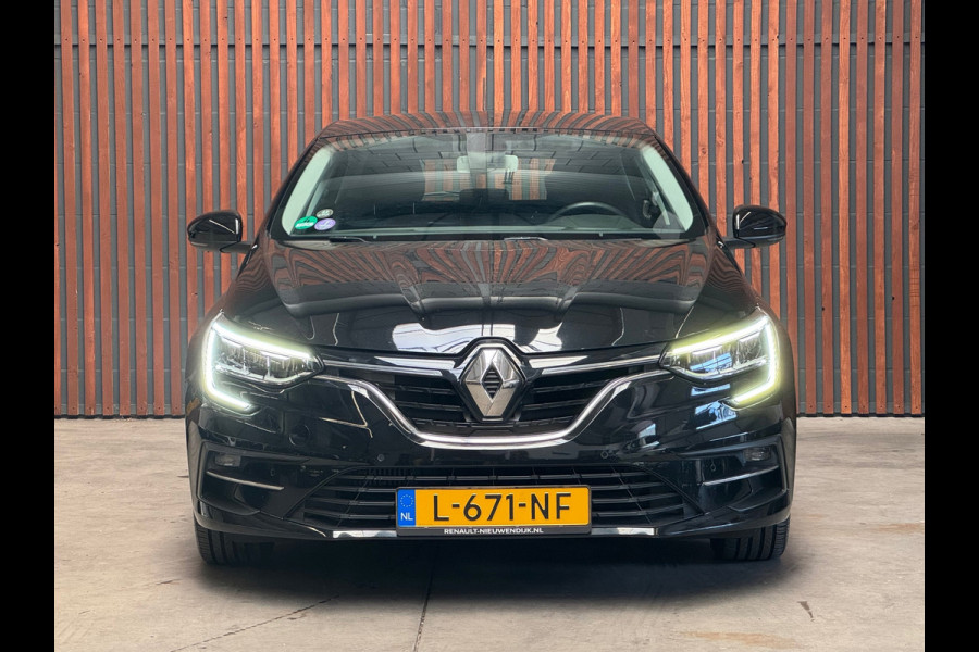 Renault Mégane 1.3 TCe Bose Navi-Pdc-Camera-Cruise-Clima-Carplay-NL Auto-NAP