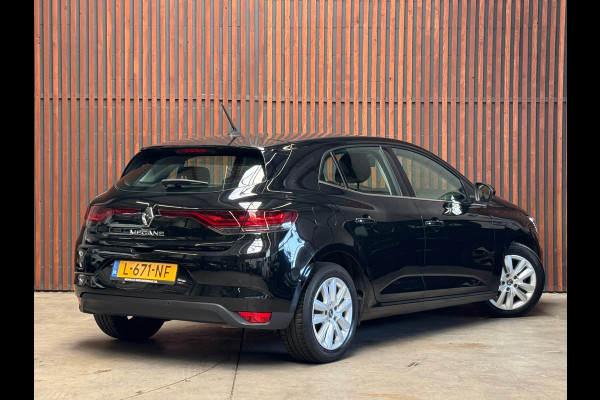 Renault Mégane 1.3 TCe Bose Navi-Pdc-Camera-Cruise-Clima-Carplay-NL Auto-NAP