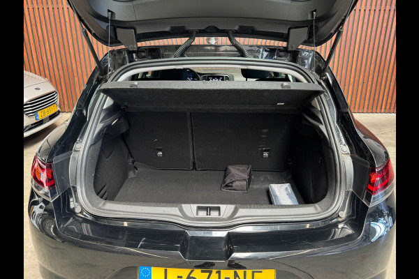 Renault Mégane 1.3 TCe Bose Navi-Pdc-Camera-Cruise-Clima-Carplay-NL Auto-NAP