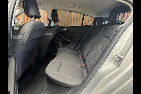 Ford Focus 1.0 EcoBoost Trend Business Navi-Cruise-Pdc-Carplay-Dab+-NL Auto-NAP