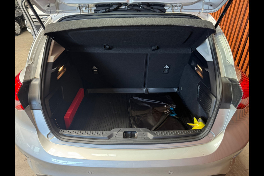 Ford Focus 1.0 EcoBoost Trend Business Navi-Cruise-Pdc-Carplay-Dab+-NL Auto-NAP