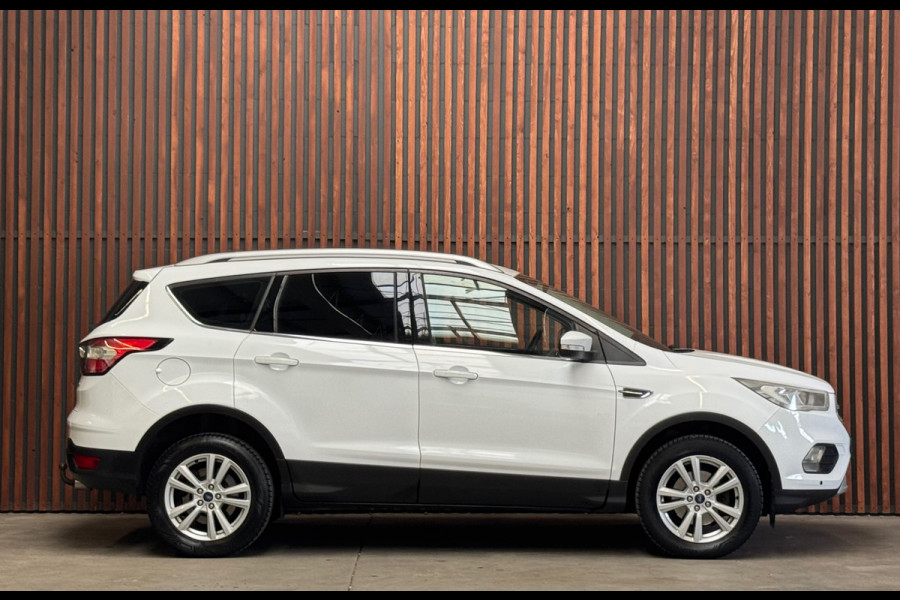 Ford Kuga 1.5 EcoBoost Trend Ultimate NAVI-CRUISE-CLIMA-BT/TEL-TREKHAAK