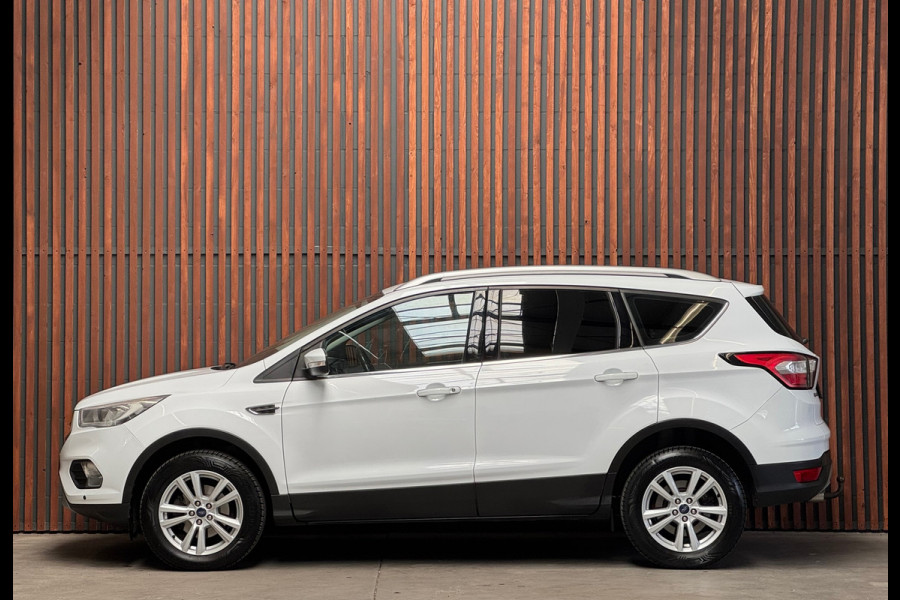 Ford Kuga 1.5 EcoBoost Trend Ultimate NAVI-CRUISE-CLIMA-BT/TEL-TREKHAAK