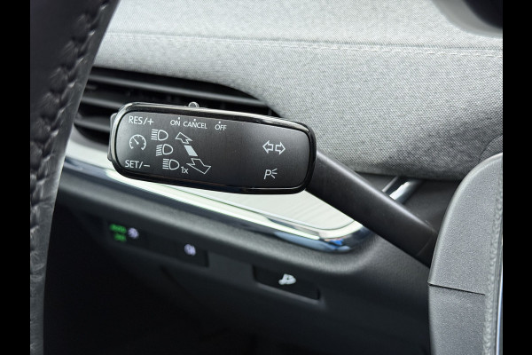 Škoda ENYAQ iV 60 SOH 93% Camera Comfort-pakket Draadloze telefoonlader Keyless entry Privacy Glas Apple Carplay Android Auto Navi Ecc Pdc P-Assist Lmv Led Isofix Mirrorlink® Cruise Control 1e Eigenaar Origineel Nederlandse Auto