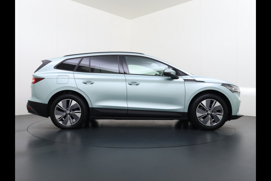 Škoda ENYAQ iV 60 SOH 93% Camera Comfort-pakket Draadloze telefoonlader Keyless entry Privacy Glas Apple Carplay Android Auto Navi Ecc Pdc P-Assist Lmv Led Isofix Mirrorlink® Cruise Control 1e Eigenaar Origineel Nederlandse Auto