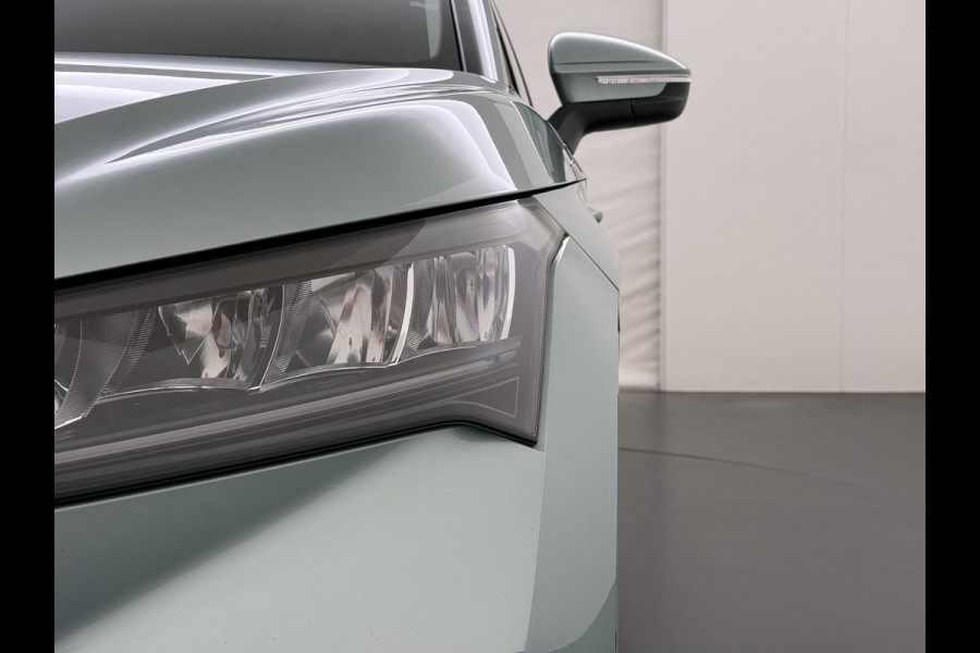 Škoda ENYAQ iV 60 SOH 91% Trekhaak Camera P-Assist Apple Carplay Android Auto Navi Ecc Pdc Lmv Isofix Led Cruise Control Keyless Rijstrooksensor Verkeersbord detectie 1.000KG Trekgewicht