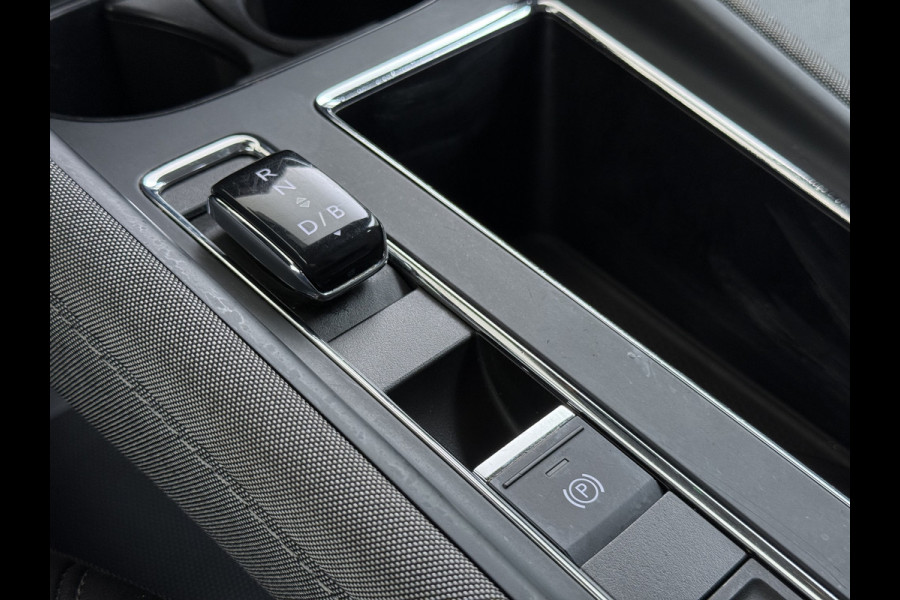 Škoda ENYAQ iV 60 SOH 91% Trekhaak Camera P-Assist Apple Carplay Android Auto Navi Ecc Pdc Lmv Isofix Led Cruise Control Keyless Rijstrooksensor Verkeersbord detectie 1.000KG Trekgewicht