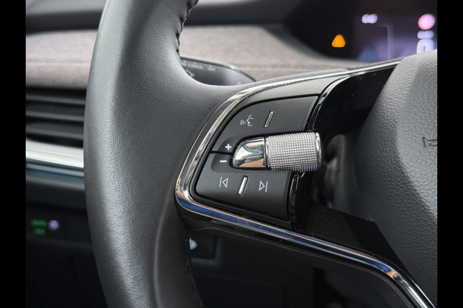 Škoda ENYAQ iV 60 Trekhaak Elek.Achterklep Privacy Glas SOH 90% Keyless advanced Navi Ecc Apple Carplay Android Auto Pdc Comfort plus-pakket Lmv 20" Mirrorlink® Smartlink DAB Led 1e Eigenaar Origineel Nederlandse Auto