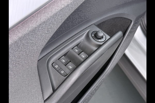Škoda ENYAQ iV 60 SOH 91% Apple Carplay Android Auto Navi Ecc Pdc Keyless-go Lmv 20" Isofix Lane Assist Bluetooth Mirrolink Led Rijstrooksensor 1e Eigenaar Dealeronderhouden Origineel Nederlandse Auto