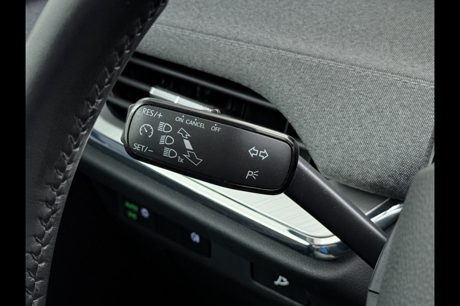 Škoda ENYAQ iV 60 SOH 91% Apple Carplay Android Auto Navi Ecc Pdc Keyless-go Lmv 20" Isofix Lane Assist Bluetooth Mirrolink Led Rijstrooksensor 1e Eigenaar Dealeronderhouden Origineel Nederlandse Auto