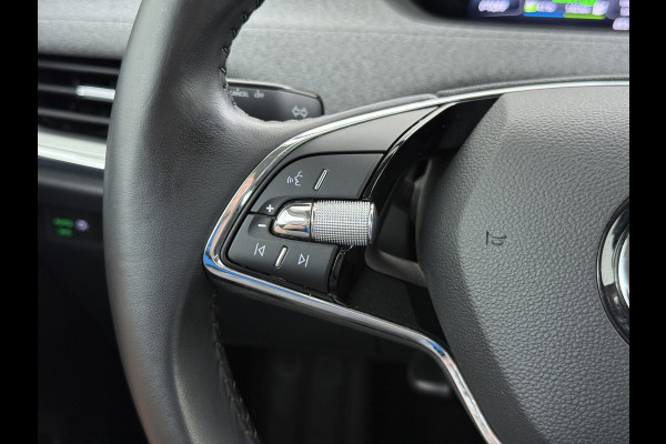 Škoda ENYAQ iV 60 SOH 91% Apple Carplay Android Auto Navi Ecc Pdc Keyless-go Lmv 20" Isofix Lane Assist Bluetooth Mirrolink Led Rijstrooksensor 1e Eigenaar Dealeronderhouden Origineel Nederlandse Auto