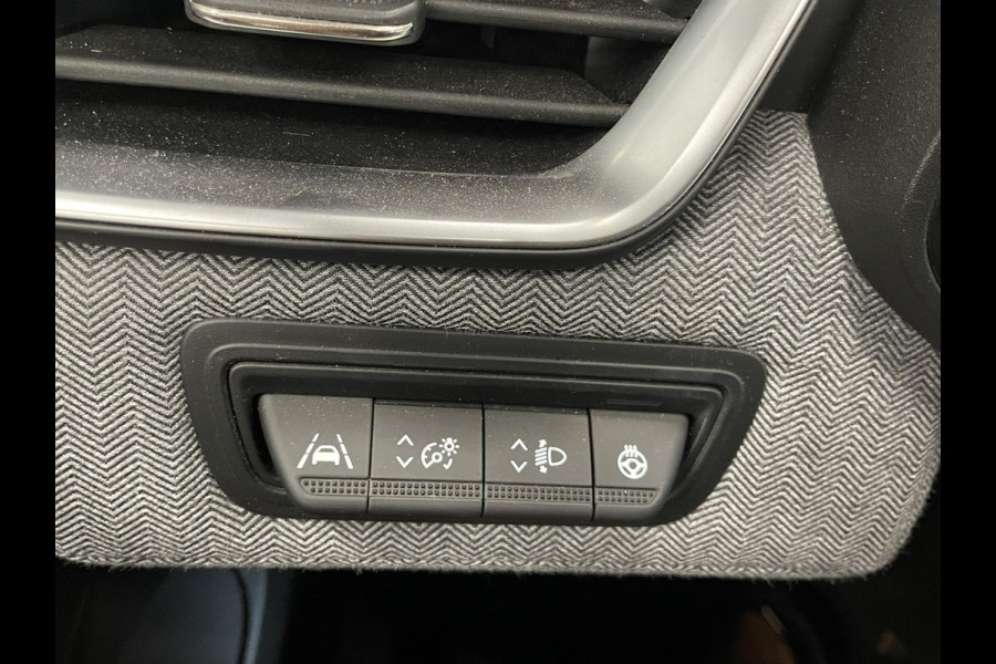 Renault Clio 1.6 E-Tech Full Hybrid Aut. 145pk Techno 360 Camera Full LED Matrix Easy Link Digitaal Dashboard Climate Stoelverwarming Stuurverwarming Keyless Privacy Glass 16 inch LM Velgen