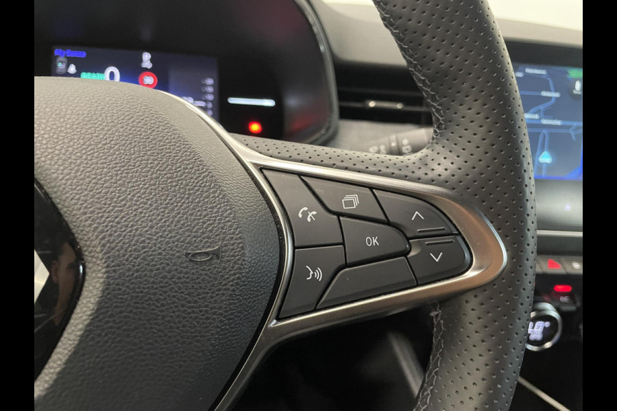 Renault Clio 1.6 E-Tech Full Hybrid Aut. 145pk Techno 360 Camera Full LED Matrix Easy Link Digitaal Dashboard Climate Stoelverwarming Stuurverwarming Keyless Privacy Glass 16 inch LM Velgen