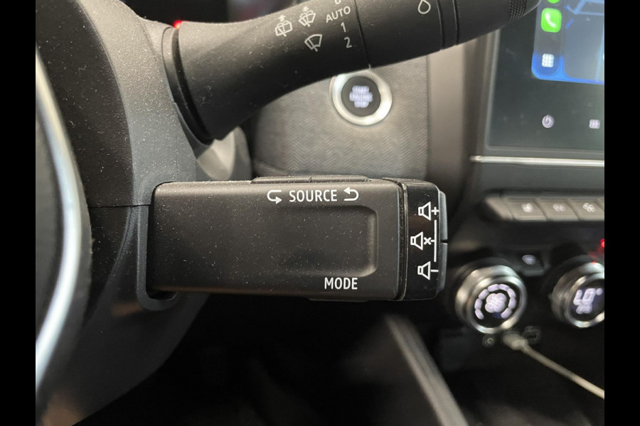 Renault Clio 1.6 E-Tech Full Hybrid Aut. 145pk Techno 360 Camera Full LED Matrix Easy Link Digitaal Dashboard Climate Stoelverwarming Stuurverwarming Keyless Privacy Glass 16 inch LM Velgen