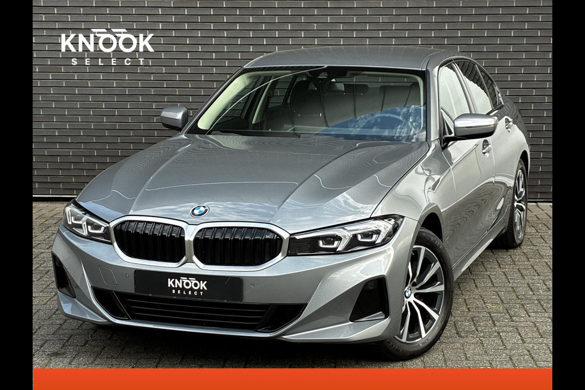 BMW 3 Serie Sedan 318i Automaat / Stoelverwarming / Parkeersensoren achter / Navigatiesysteem / Active Guard Plus / Shadow Line / Live Cockpit Plus / Cruise Control / DAB / Connected Package Professional