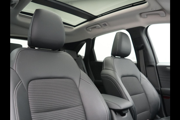 Ford Kuga 2.5 Titanium X PHEV 225pk Dealer O.H. | Trekhaak Afn. | Panodak | Adaptive Cruise | Head Up | 360 Camera | Bang & Olufsen | Keyless | Blis | Apple Carplay | Navigatie | DAB | Plug In Hybrid |