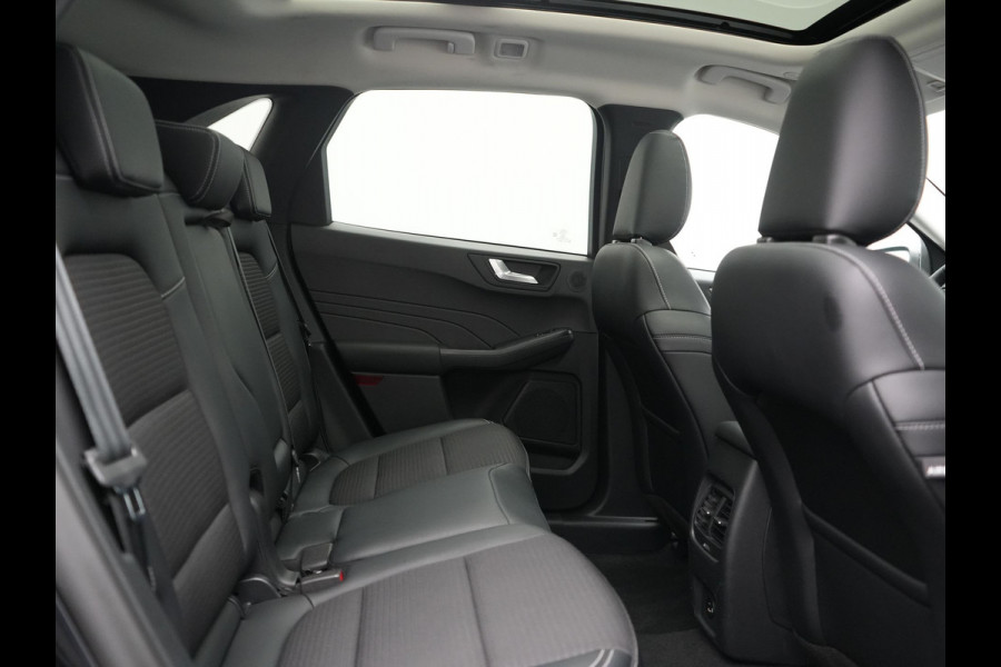 Ford Kuga 2.5 Titanium X PHEV 225pk Dealer O.H. | Trekhaak Afn. | Panodak | Adaptive Cruise | Head Up | 360 Camera | Bang & Olufsen | Keyless | Blis | Apple Carplay | Navigatie | DAB | Plug In Hybrid |