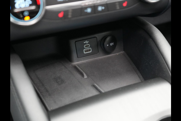 Ford Kuga 2.5 Titanium X PHEV 225pk Dealer O.H. | Trekhaak Afn. | Panodak | Adaptive Cruise | Head Up | 360 Camera | Bang & Olufsen | Keyless | Blis | Apple Carplay | Navigatie | DAB | Plug In Hybrid |