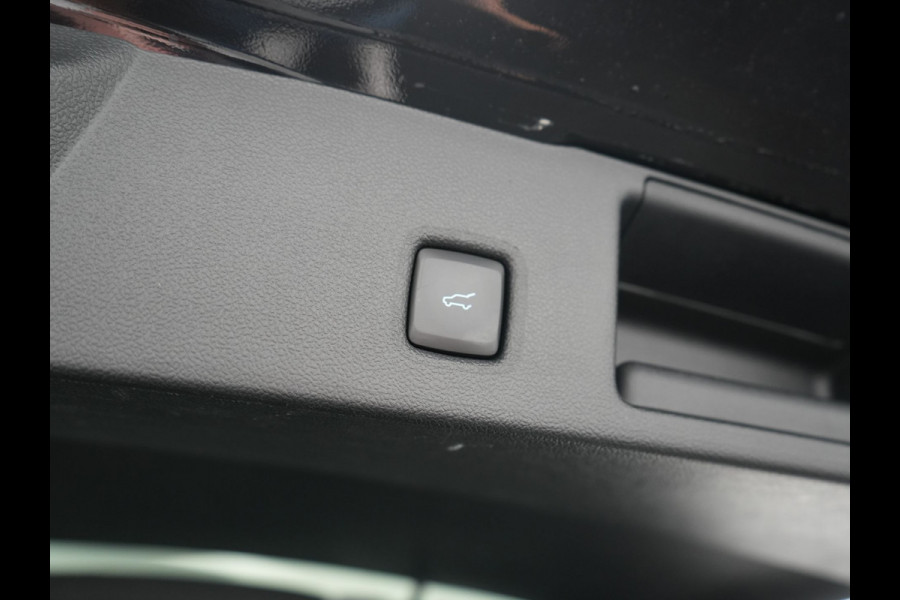 Ford Kuga 2.5 Titanium X PHEV 225pk Dealer O.H. | Trekhaak Afn. | Panodak | Adaptive Cruise | Head Up | 360 Camera | Bang & Olufsen | Keyless | Blis | Apple Carplay | Navigatie | DAB | Plug In Hybrid |