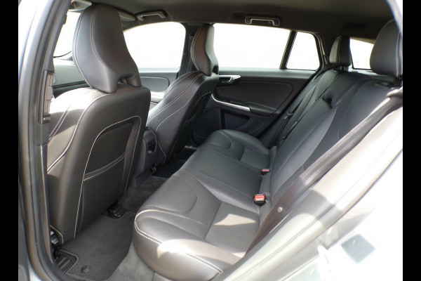 Volvo V60 2.0 D2 Polar+ Dynamic|Xenon|Leder|Navi|Cruise|PDC