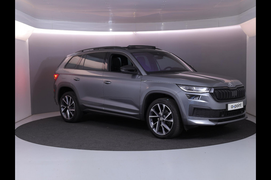 Škoda Kodiaq 1.5 TSI Sportline Business 150pk DSG | Panoramadak | Lederen bekleding | Navigatiesysteem | Voorstoelen verwarmd | Lichtmetalen velgen 20" | Travel-pakket | Apple Carplay/Android Auto