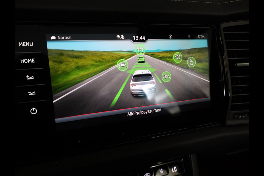 Škoda Kodiaq 1.5 TSI Sportline Business 150pk DSG | Panoramadak | Lederen bekleding | Navigatiesysteem | Voorstoelen verwarmd | Lichtmetalen velgen 20" | Travel-pakket | Apple Carplay/Android Auto