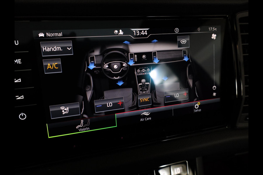 Škoda Kodiaq 1.5 TSI Sportline Business 150pk DSG | Panoramadak | Lederen bekleding | Navigatiesysteem | Voorstoelen verwarmd | Lichtmetalen velgen 20" | Travel-pakket | Apple Carplay/Android Auto