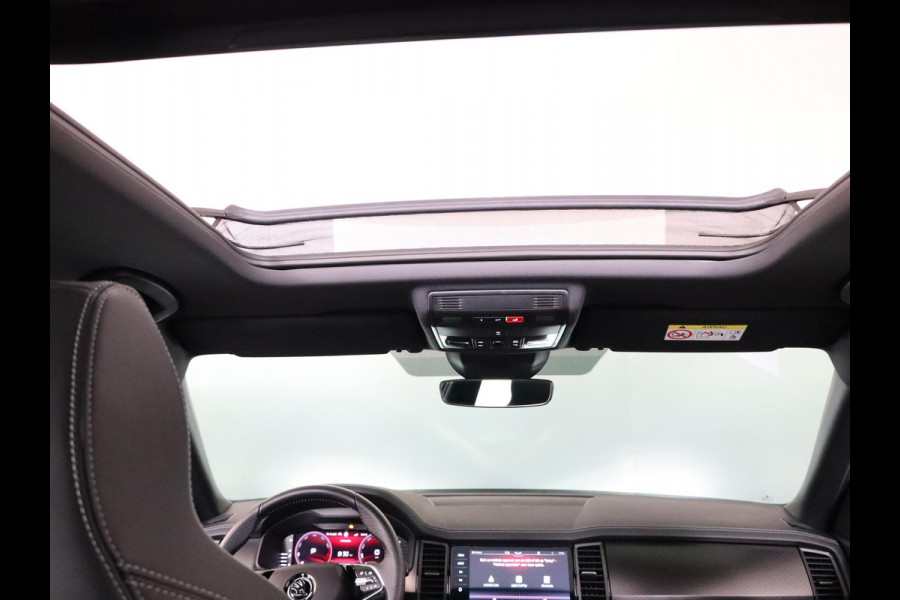 Škoda Kodiaq 1.5 TSI Sportline Business 150pk DSG | Panoramadak | Lederen bekleding | Navigatiesysteem | Voorstoelen verwarmd | Lichtmetalen velgen 20" | Travel-pakket | Apple Carplay/Android Auto