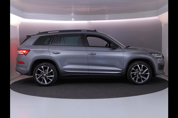 Škoda Kodiaq 1.5 TSI Sportline Business 150pk DSG | Panoramadak | Lederen bekleding | Navigatiesysteem | Voorstoelen verwarmd | Lichtmetalen velgen 20" | Travel-pakket | Apple Carplay/Android Auto