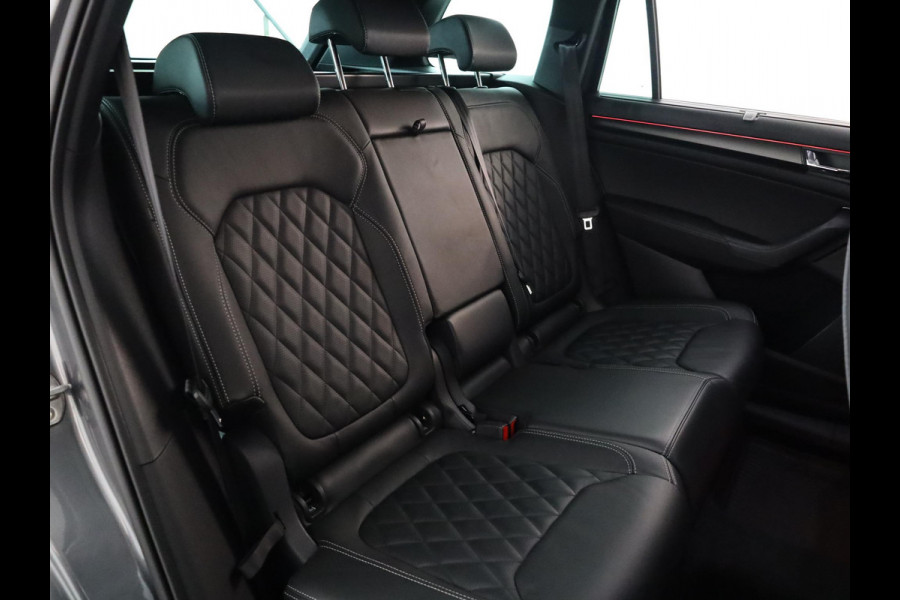 Škoda Kodiaq 1.5 TSI Sportline Business 150pk DSG | Panoramadak | Lederen bekleding | Navigatiesysteem | Voorstoelen verwarmd | Lichtmetalen velgen 20" | Travel-pakket | Apple Carplay/Android Auto