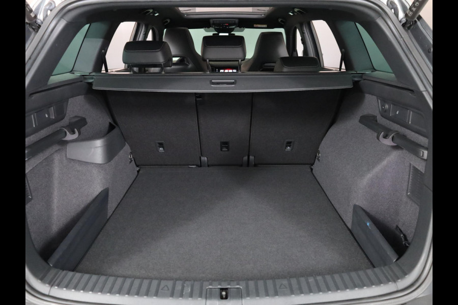 Škoda Kodiaq 1.5 TSI Sportline Business 150pk DSG | Panoramadak | Lederen bekleding | Navigatiesysteem | Voorstoelen verwarmd | Lichtmetalen velgen 20" | Travel-pakket | Apple Carplay/Android Auto