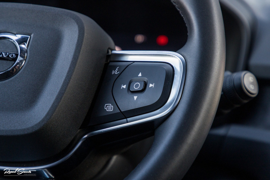 Volvo XC40 Single Motor Extended Range Ultimate 82 kWh | Panorama dak | Adaptieve cruise | Memory | Blis | Harman Kardon |