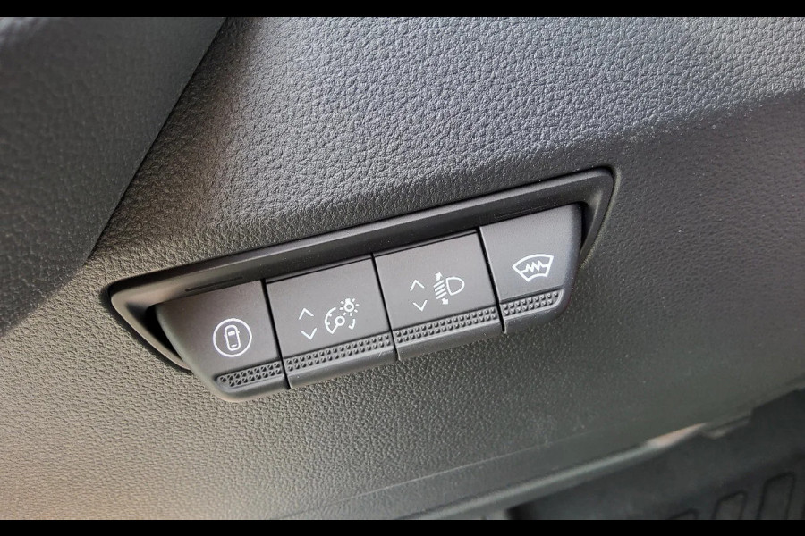 Renault Master E-TECH 87 KWH FWD EL - 4 TON'S CHASSIS / B RIJBEWIJS - WIELBASIS 4.22 METER