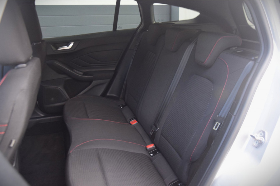 Ford FOCUS Wagon 1.0 EcoBoost Hybrid ST Line